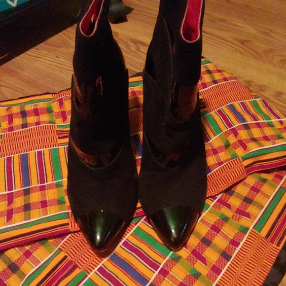 Charles Jourdan Shoes - Black booties